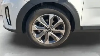 Photo 10 Kia Stonic  1.0 T-GDi 100 ch MHEV iBVM6