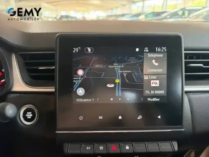 Photo 13 Renault Captur  E-Tech full hybrid 145