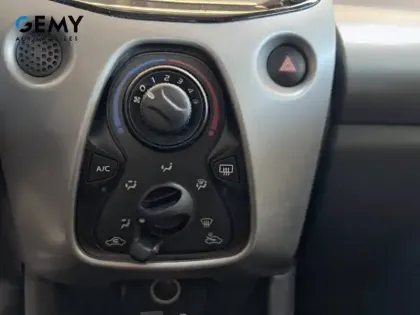 Photo 13 Peugeot 108  1.2 PureTech 82ch BVM5