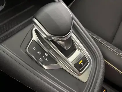 Photo 37 Renault Symbioz  E-Tech full hybrid 145