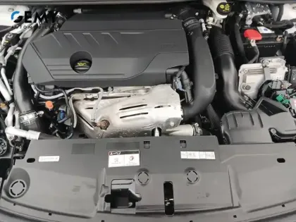 Photo 11 Peugeot 308  PHEV 180 e-EAT8