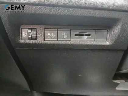 Photo 21 Peugeot 308  PHEV 180 e-EAT8