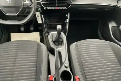 Photo 9 Peugeot 208  PureTech 75 S&S BVM5