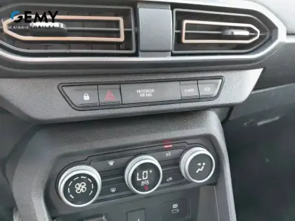 Photo 31 Dacia Jogger  Hybrid 140 7 places GSR2