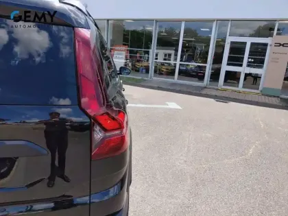 Photo 12 Dacia Jogger  Hybrid 140 7 places GSR2