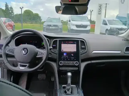 Photo 9 Renault Megane  IV Berline TCe 140 EDC