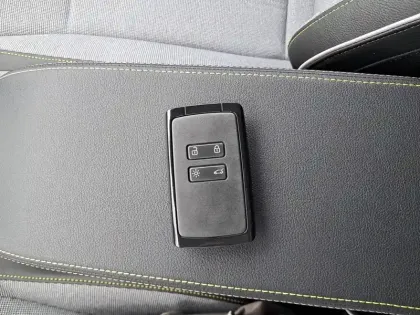 Photo 16 Renault Scenic  E-Tech électrique 220 ch grande autonomie