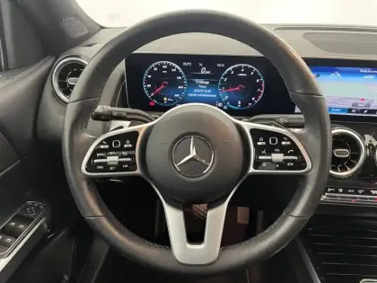 Photo 51 Mercedes GLB  200 7G-DCT