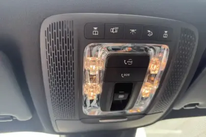 Photo 25 Mercedes GLB  200 7G-DCT