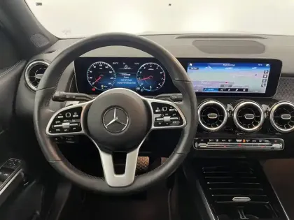 Photo 50 Mercedes GLB  200 7G-DCT