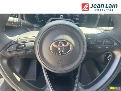 Photo 11 Toyota Yaris  Hybride 130h