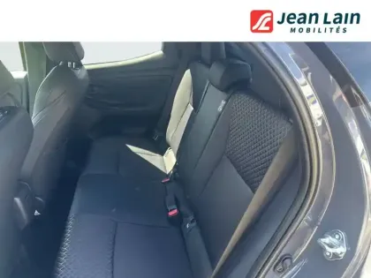 Photo 16 Toyota Yaris  Hybride 130h