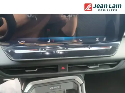 Photo 13 Volkswagen T-roc  1.5 eTSI EVO2 Hybrid 150 ch DSG7