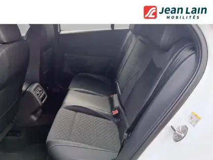 Photo 16 Volkswagen T-roc  1.5 eTSI EVO2 Hybrid 150 ch DSG7