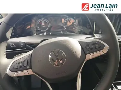 Photo 11 Volkswagen Golf  1.5 eTSI EVO2 150 DSG7