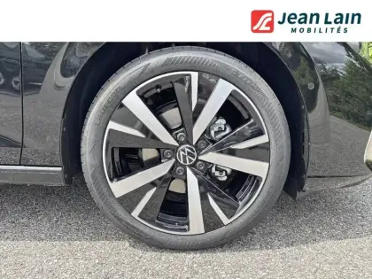 Photo 8 Volkswagen Golf  1.5 eTSI EVO2 116 DSG7