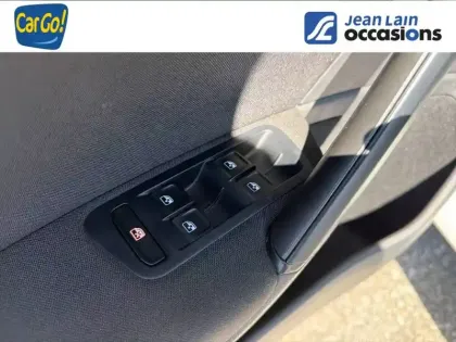 Photo 16 Volkswagen Golf  1.0 TSI 85 BVM5