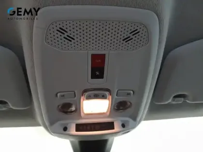 Photo 32 Peugeot 208  PureTech 75 S&S BVM5
