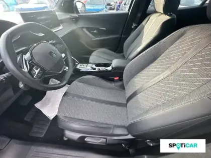Photo 10 Peugeot 2008  Hybrid 136 e-DCS6