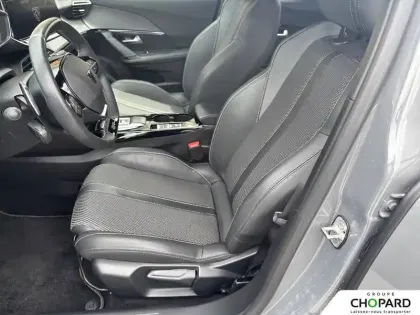 Photo 10 Peugeot 2008  Hybrid 136 e-DCS6