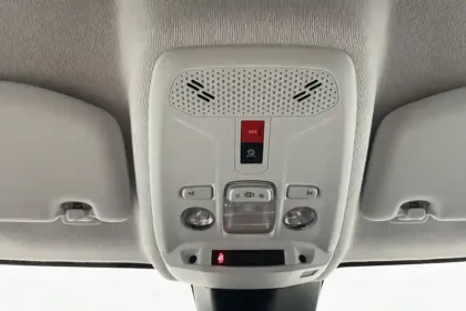 Photo 20 Peugeot 208  Hybrid 110 ch e-DCS6