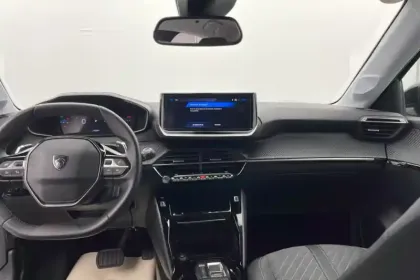 Photo 8 Peugeot 208  Hybrid 110 ch e-DCS6