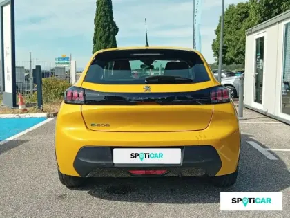 Photo 30 Peugeot 208  Electrique 50 kWh 136ch
