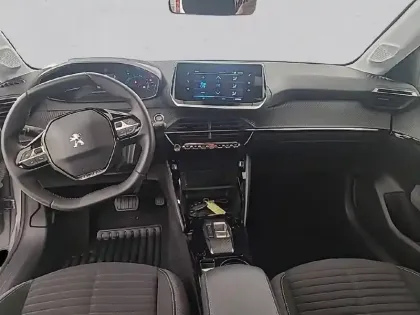 Photo 7 Peugeot 208  Electrique 50 kWh 136ch