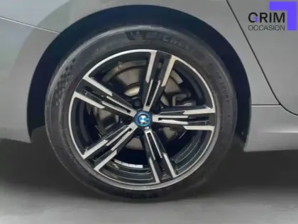Photo 14 BMW Serie 3 Touring 330e xDrive 292 ch BVA8