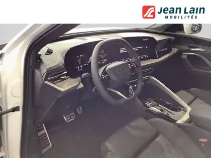 Photo 10 Audi Q5  e-hybrid 299 ch S tronic 7 Quattro
