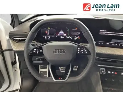 Photo 11 Audi Q5  e-hybrid 299 ch S tronic 7 Quattro
