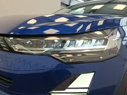 Photo 37 Renault Symbioz  E-Tech full hybrid 145