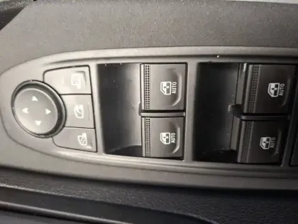 Photo 17 Dacia Bigster  Hybrid 155