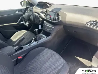 Photo 12 Peugeot 308  BlueHDi 130ch S&S BVM6