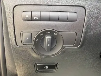 Photo 12 Mercedes Vito  FOURGON 114 CDI LONG BVA RWD