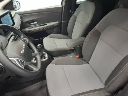 Photo 11 Dacia Jogger  TCe 110 7 places GSR2