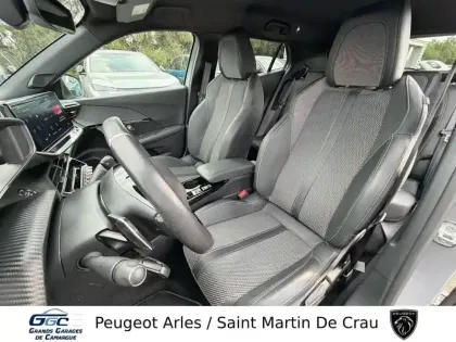 Photo 8 Peugeot 2008  PureTech 130 S&S EAT8