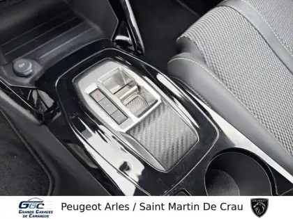 Photo 13 Peugeot 2008  PureTech 130 S&S EAT8