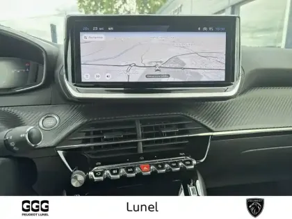 Photo 14 Peugeot 2008  PureTech 130 S&S EAT8