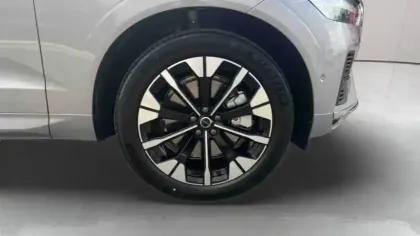 Photo 13 Volvo XC60  T6 AWD Hybride rechargeable 253 ch+145 ch Geartronic 8