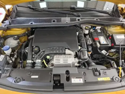 Photo 33 Peugeot 208  PureTech 100 S&S BVM6