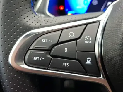 Photo 23 Renault Symbioz  E-Tech full hybrid 145