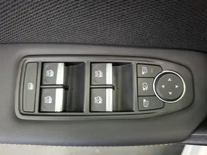 Photo 27 Renault Symbioz  E-Tech full hybrid 145