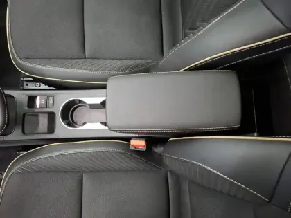 Photo 13 Renault Symbioz  E-Tech full hybrid 145