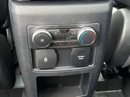 Photo 31 Ford Explorer  3.0 E 457 ch Parallel PHEV BVA10 Intelligent AWD