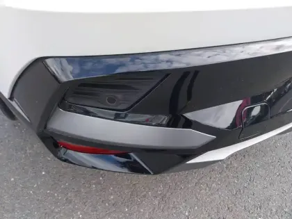 Photo 16 Renault Rafale  E-Tech full hybrid 200 ch