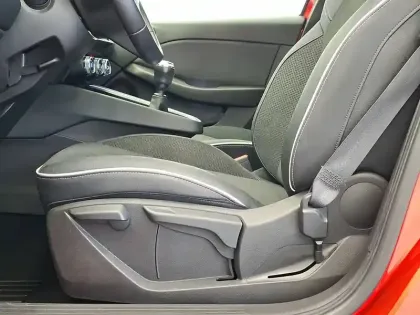 Photo 28 Renault Clio  TCe 100