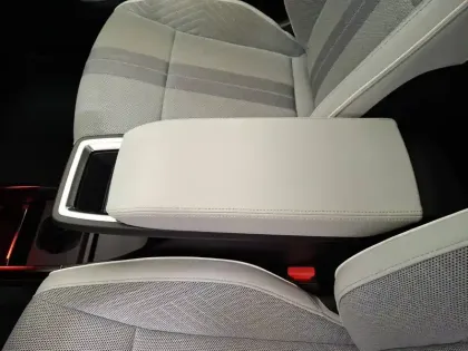 Photo 23 Renault Scenic  E-Tech électrique 220 ch grande autonomie