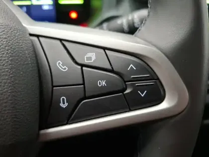 Photo 37 Dacia Duster  Hybrid 140