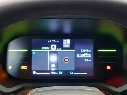 Photo 34 Dacia Duster  Hybrid 140